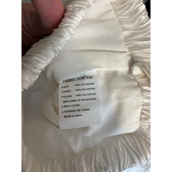 BNWT Winter white & Gold sequin stockings set of 2 beautiful elegant cream - Picture 9 of 9